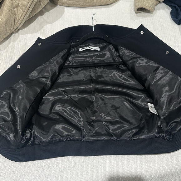 Zara Bomber Jacket With Pockets - Picture 11 of 12